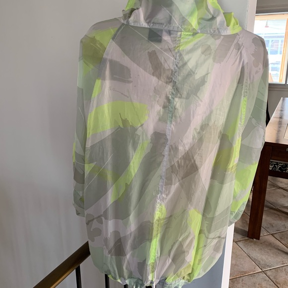 DKNY jeans woman’s XL windbreaker ** 2/$35.00** - Picture 5 of 9